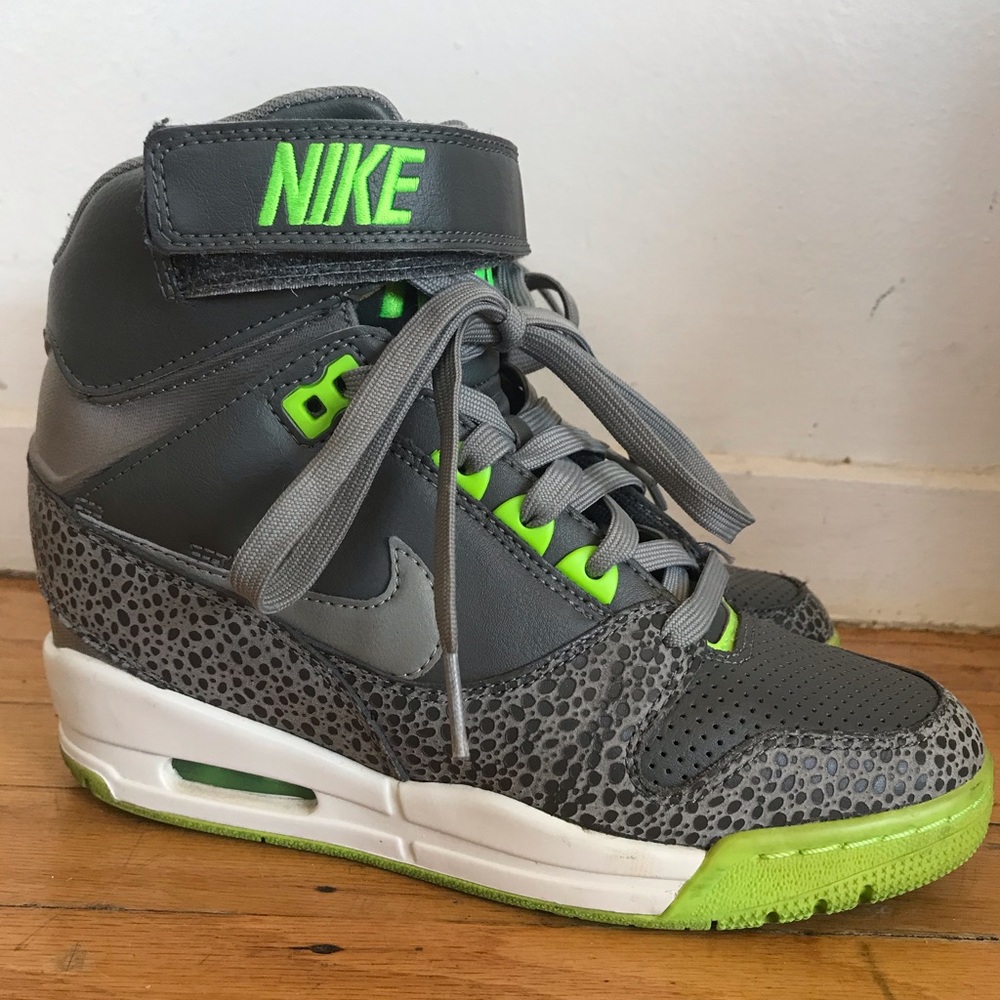 Nike Air Revolution Sky Hi Wedge Sneakers 6.5 - Picture 2 of 8